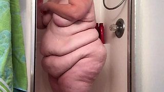 Shower Time with Julie Ginger