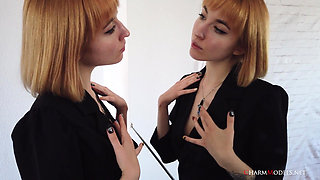 Lilly Mays with the Amazing Body in the Mirror