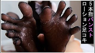 仕事帰りのolから５本指黒ハンストてローション足コキ 射精後もシコき続ける足フェチ動画