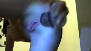 Son gros sextoy dans son cul en francais