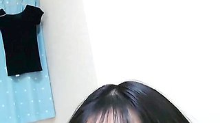 Erotic live chat with cute beautiful girl