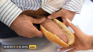Brazzers - scott gets a huge dick when student jaz cums flashes him with her delicious cunny