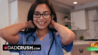 Dadcrush - cute nurse daughter-in-law Scarlett Alexis tests how lengthy stepparent can last without cummming