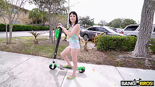 Bangbros - Aspiring Model Aria Haze Fucks for the Job Getting a Facial as a Bonus