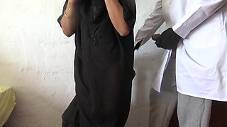 Iraqi Muslim Wife Is Shocked When She Visits African Doctor in London