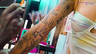 Wild Anal Fuck For Italina Pornstar During Tattoo Session