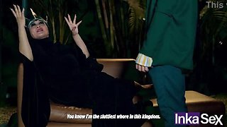 Snow White Gets Fucked Hard By Seven Dwarfs - Anal Apple Scene with Vivian Lola