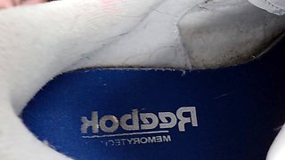 SMALL TIT BRUNETTE TATTOOED TEEN GIRLFRIEND CAUGHT IN SHOWER