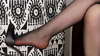 (003) Sissy Hubby Worshipping Black Stockings Nylon Feet and Domina Mules (1080p)