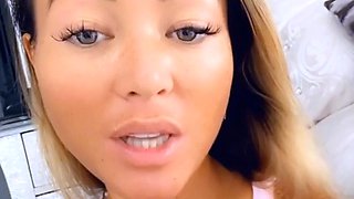 amateur blonde solo webcam