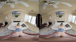 Sexy blonde has amazing curves