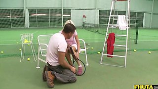 Anal action on the tennis court makes Lena Cova scream