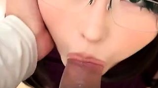 Amateur asian enjoys hardcore fuck in france