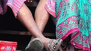 Bhabhi and Dewar Outdoor Bathroom Sex