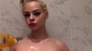Hot teen squirts in bathroom for fans only