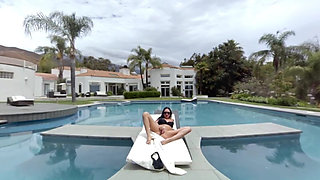 A Day by the Pool 2K